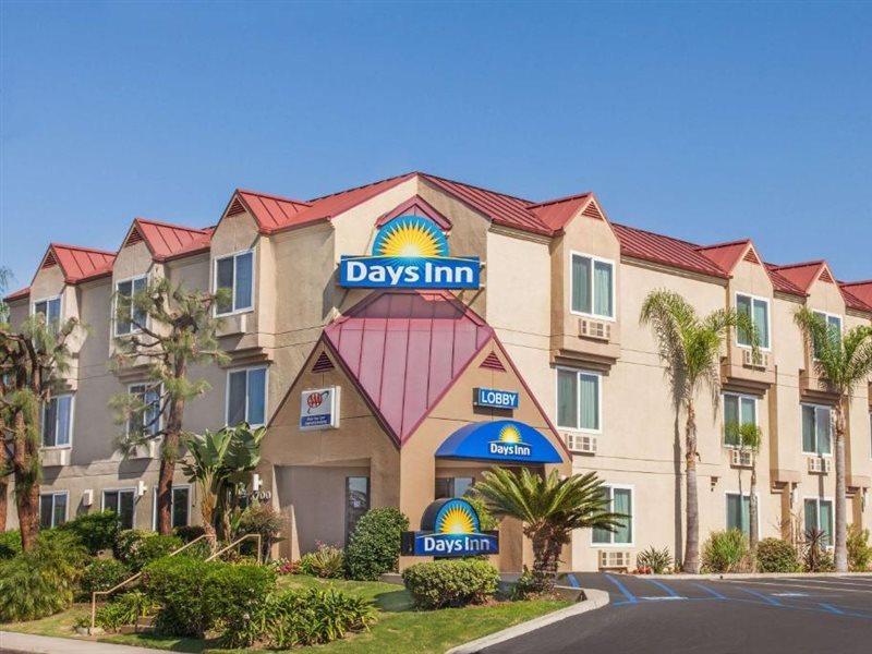 Days Inn By Wyndham Carlsbad Exteriér fotografie