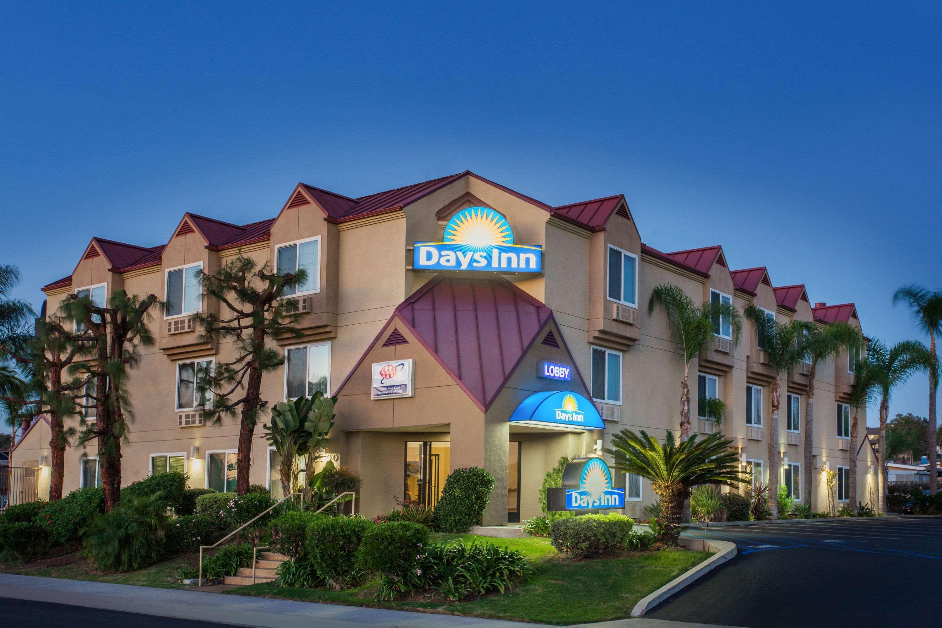 Days Inn By Wyndham Carlsbad Exteriér fotografie