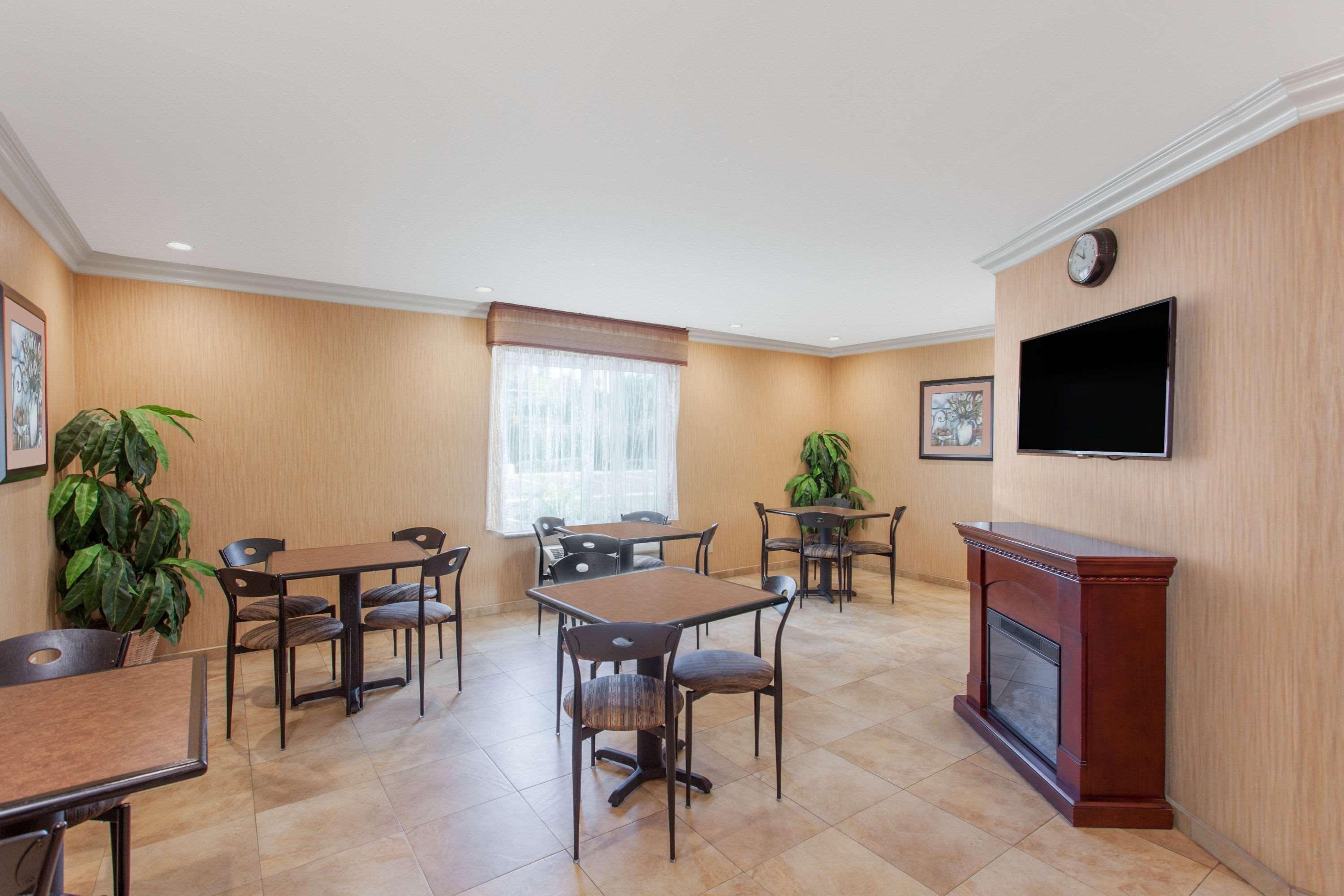 Days Inn By Wyndham Carlsbad Exteriér fotografie