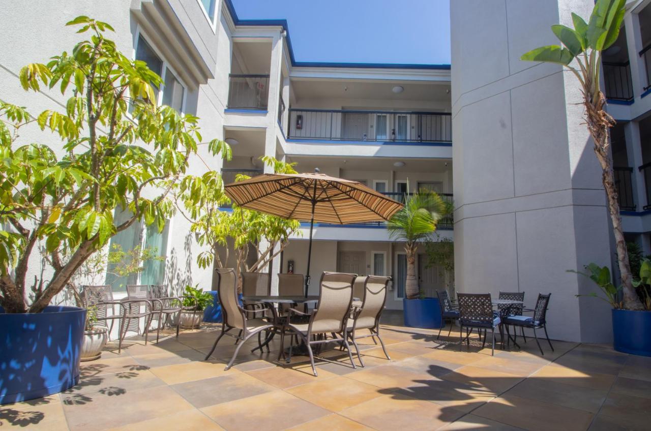 Days Inn By Wyndham Carlsbad Exteriér fotografie