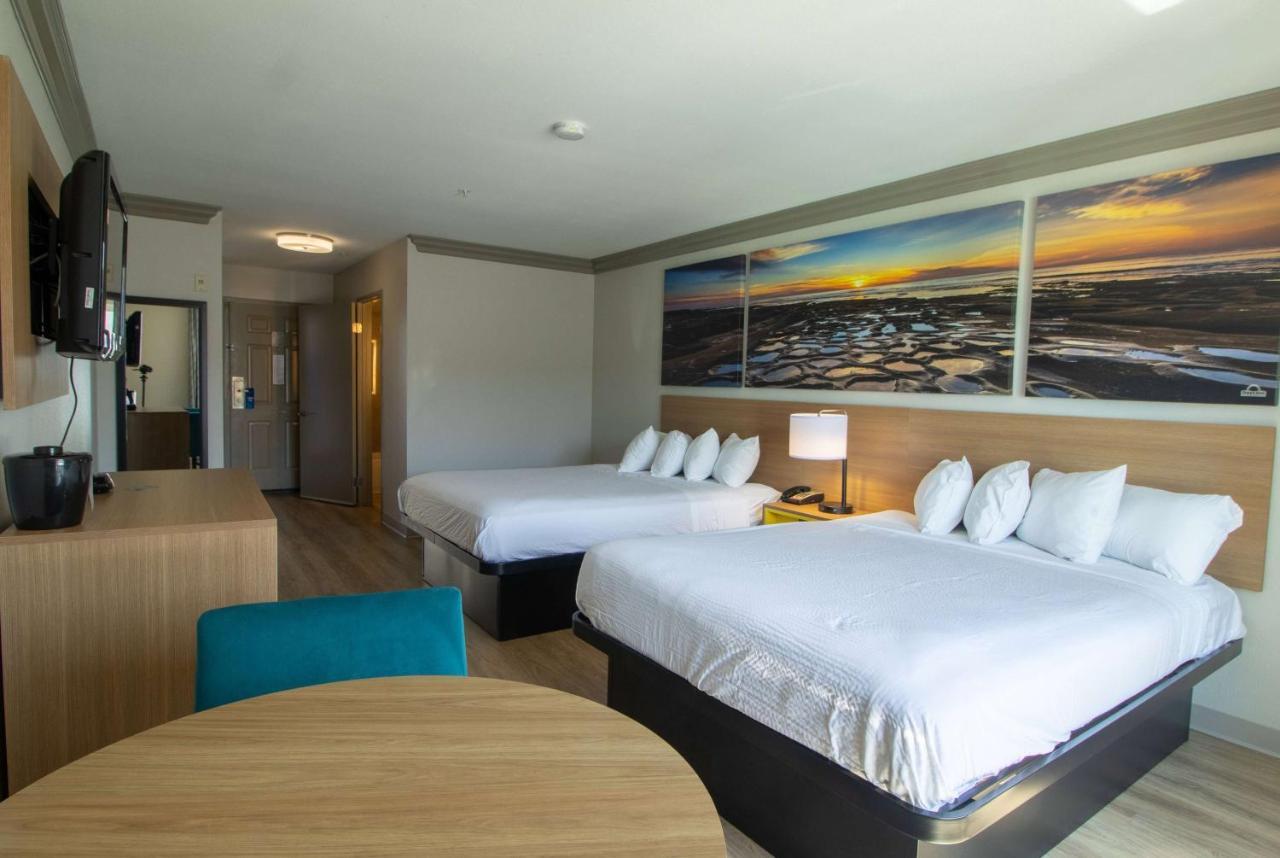 Days Inn By Wyndham Carlsbad Exteriér fotografie