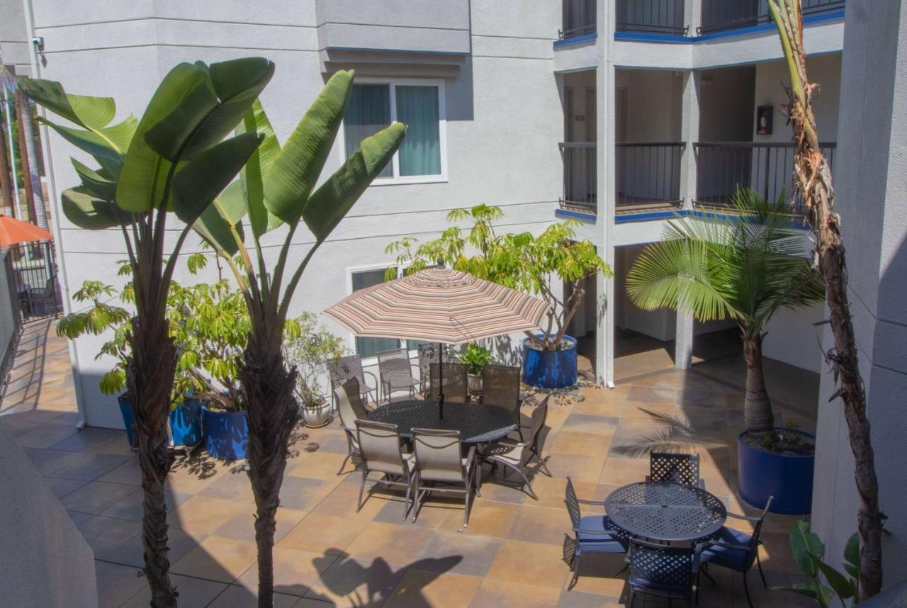 Days Inn By Wyndham Carlsbad Exteriér fotografie
