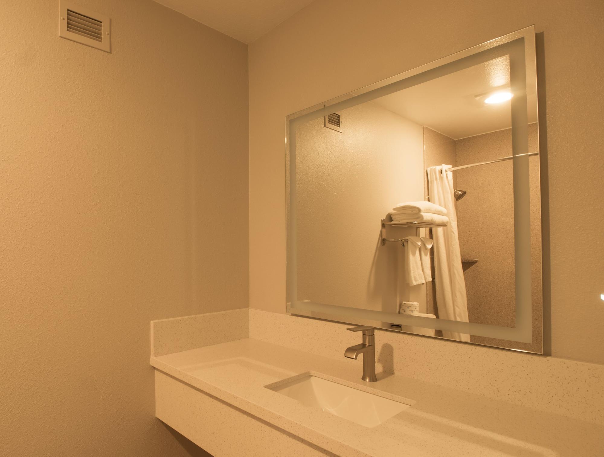 Days Inn By Wyndham Carlsbad Exteriér fotografie