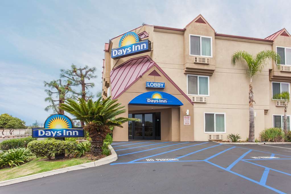 Days Inn By Wyndham Carlsbad Exteriér fotografie